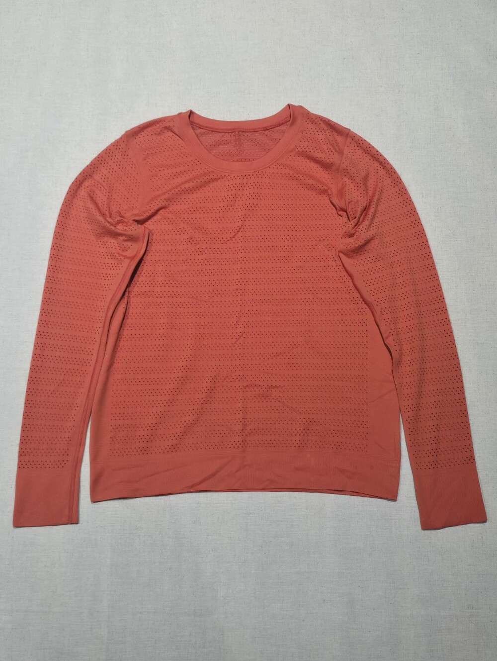 Lululemon Women's Orange Breeze By Long-Sleeve Top Size 8 - Picture 3 of 6